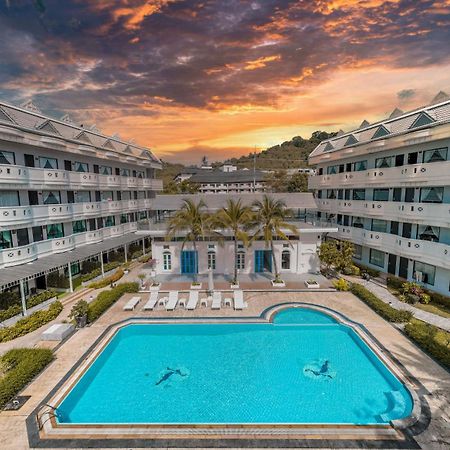 Blue Carina Hotel Phuket Exterior foto
