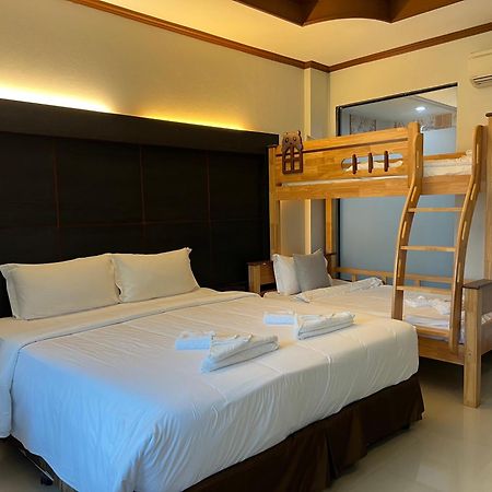 Blue Carina Hotel Phuket Exterior foto