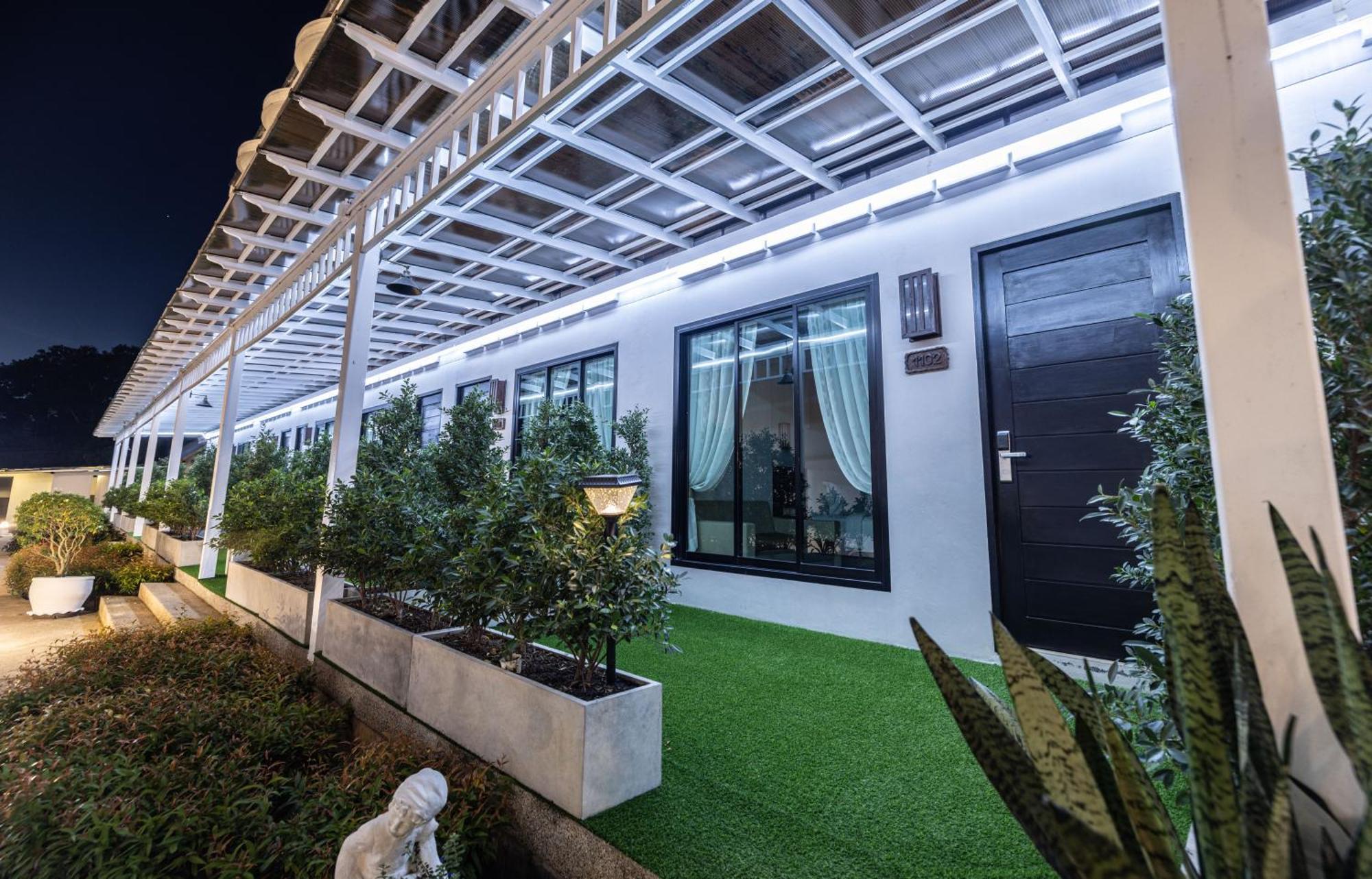 Blue Carina Hotel Phuket Exterior foto