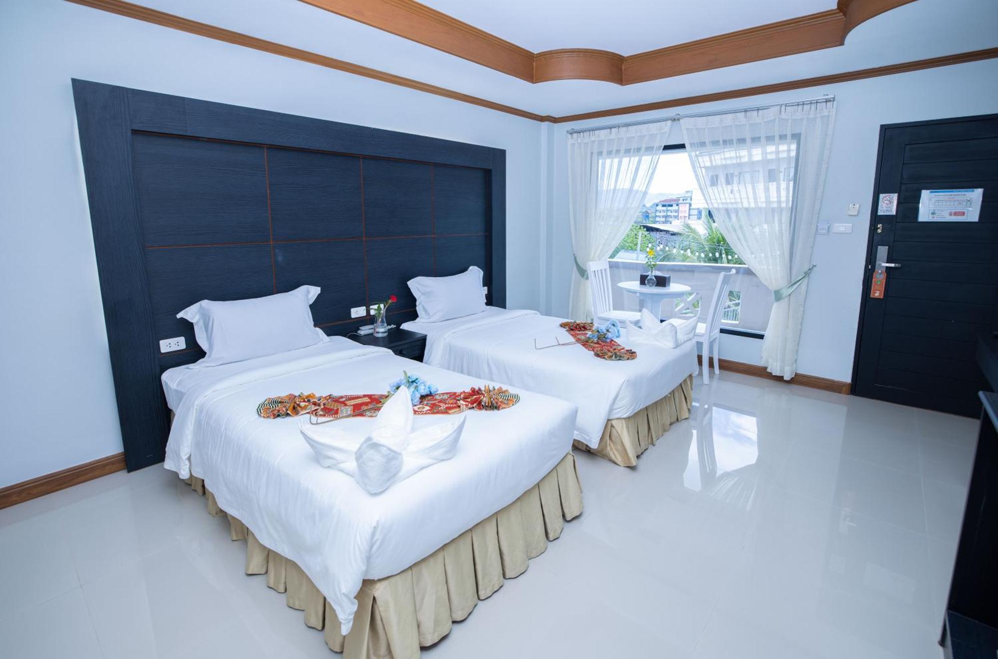 Blue Carina Hotel Phuket Exterior foto